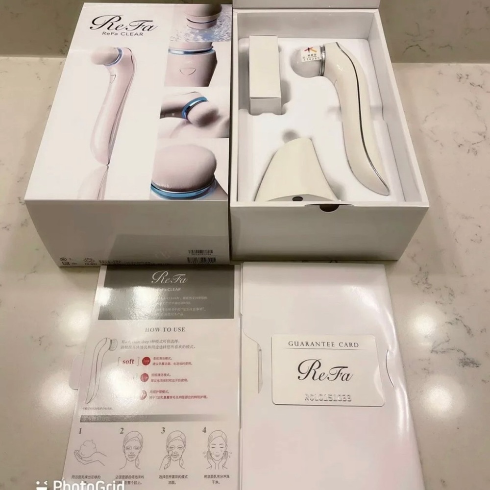 ReFa CLEAR– 3D Sonic Ion Cleansing Device